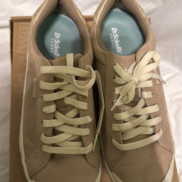 Dr. Scholl's Tan Sneakers - Picture 2 of 7